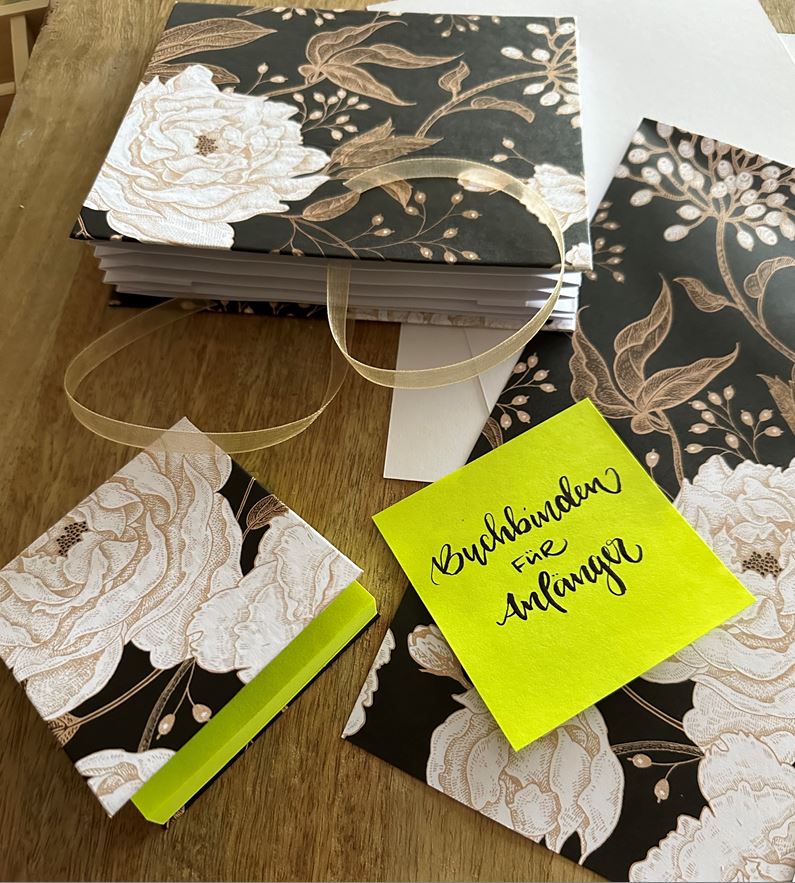 Bild vom Kurs Buchbinden - kleine Projekte aus Papier