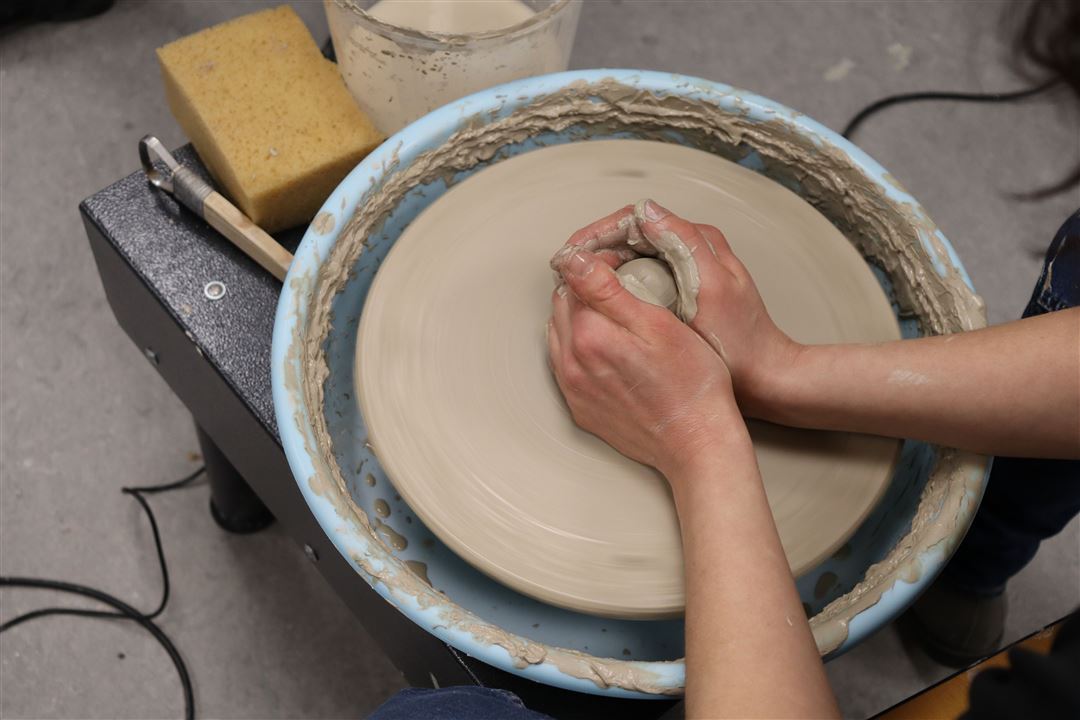 Bild vom Kurs Drehen auf der T&ouml;pferscheibe